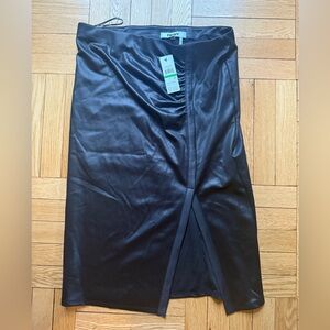 DKNY Elegant Black Pencil Skirt